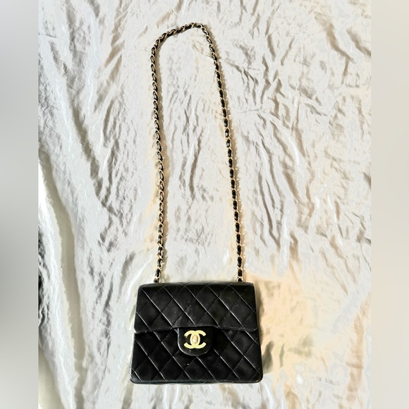 CHANEL small classic handbag - Picture 1 of 2